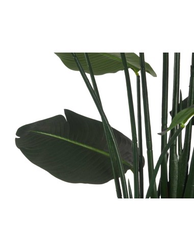 Planta con maceta artificial