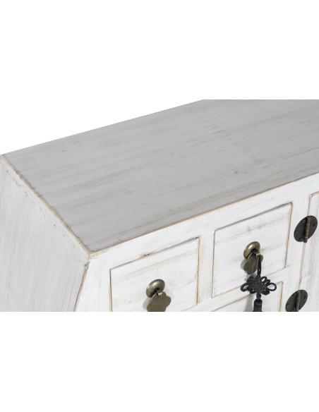 Consola oriental envejecida