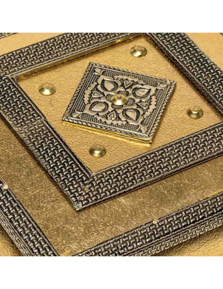 Joyero de metal Repujado