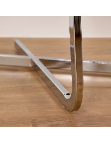 Silla Blanca Pu con pie Metal cromado