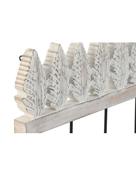 Perchero de pared en madera con cinco perchas