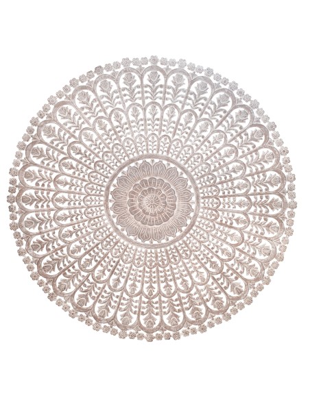 Decoración de pared madera calada