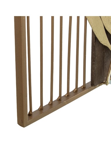 Decoración de pared de metal y madera