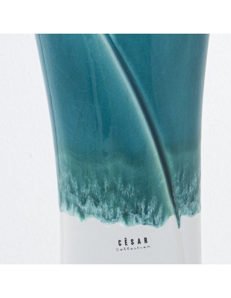 Jarrón de cerámica azul y blanco