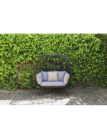 Sillón jardín acero y ratán sintético en negro.